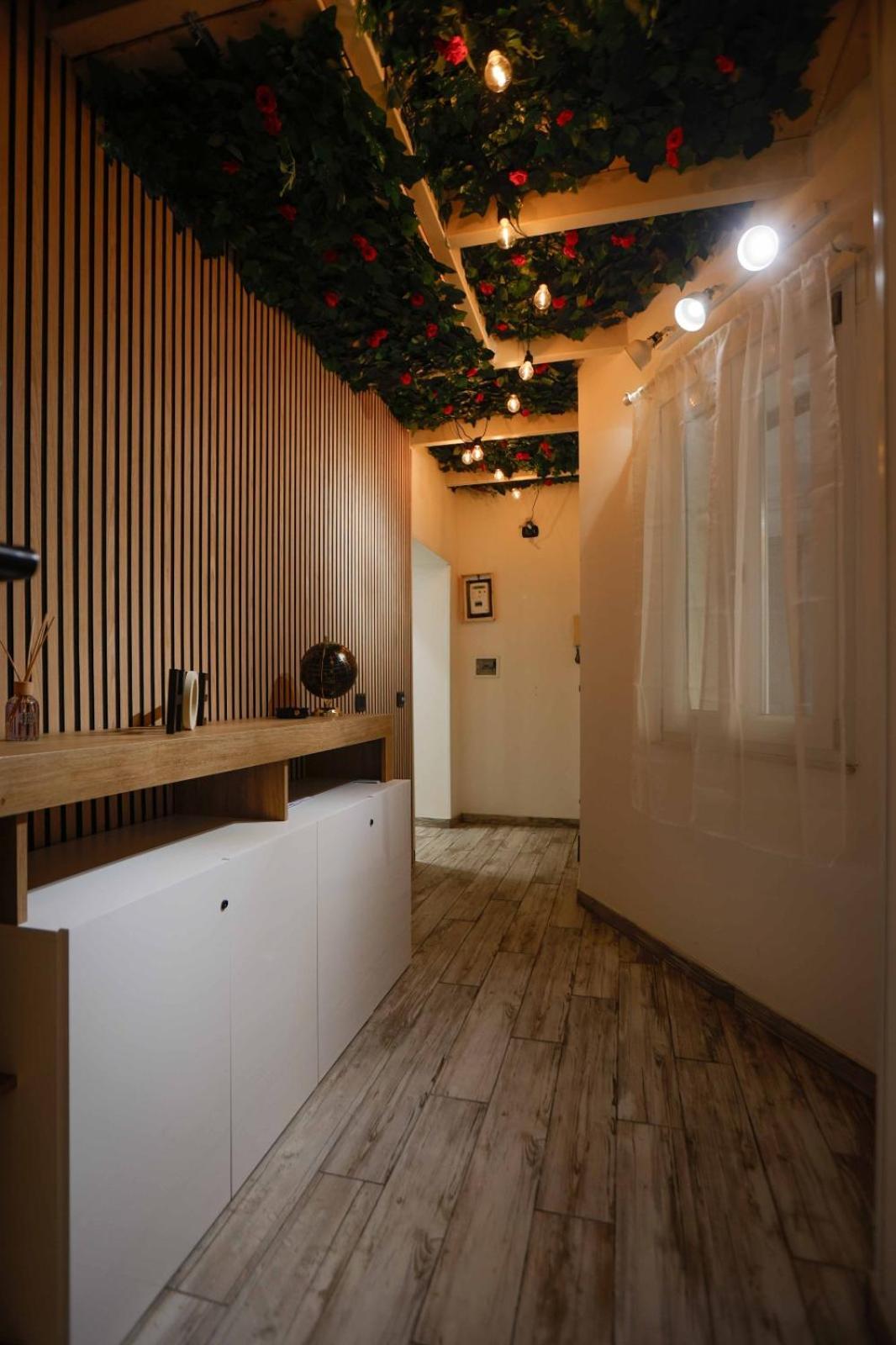 Stay In The Heart Of Salerno - Near The Duomo "La Finestra Sul Borgo" 外观 照片